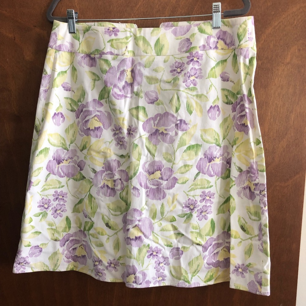 Adorable spring skirt: white with purple/yellow